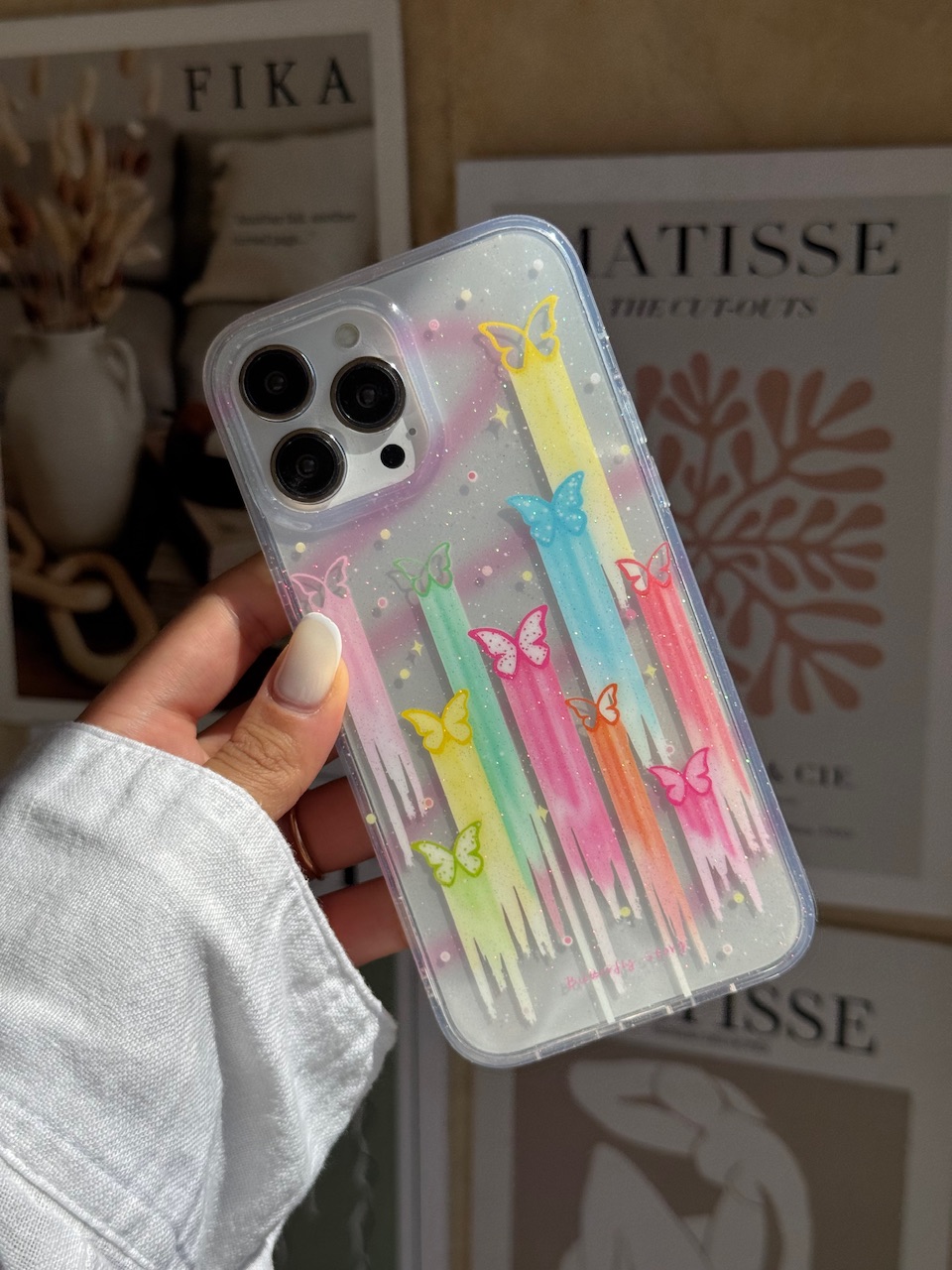 قاب پروانه رنگین کمونی مناسب برای آیفون | iPhone iphone12