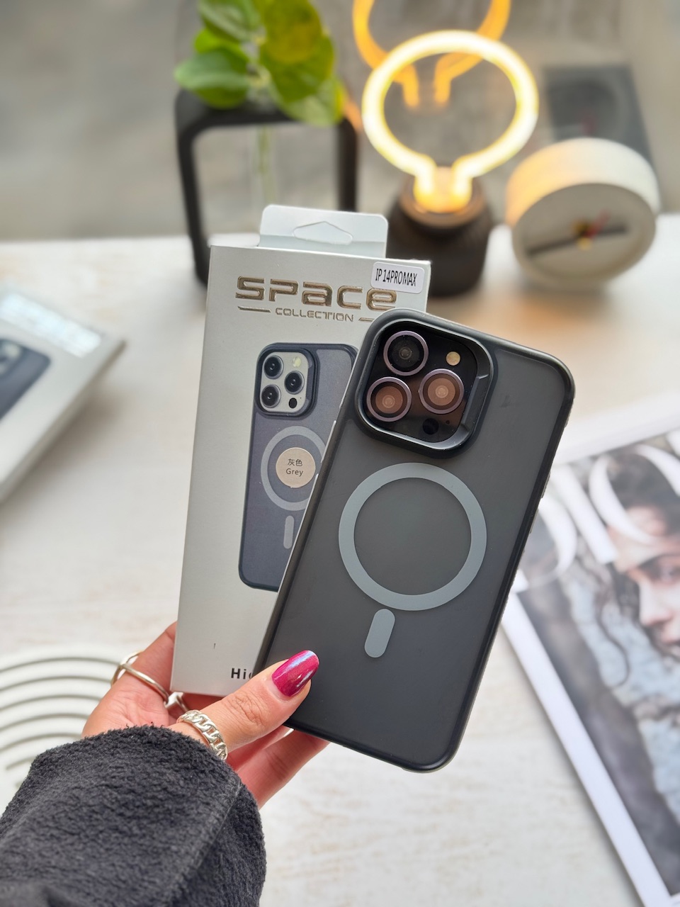 قاب مات مگنتیک Matte Magnetic مناسب برای آیفون | iPhone iphone16pro