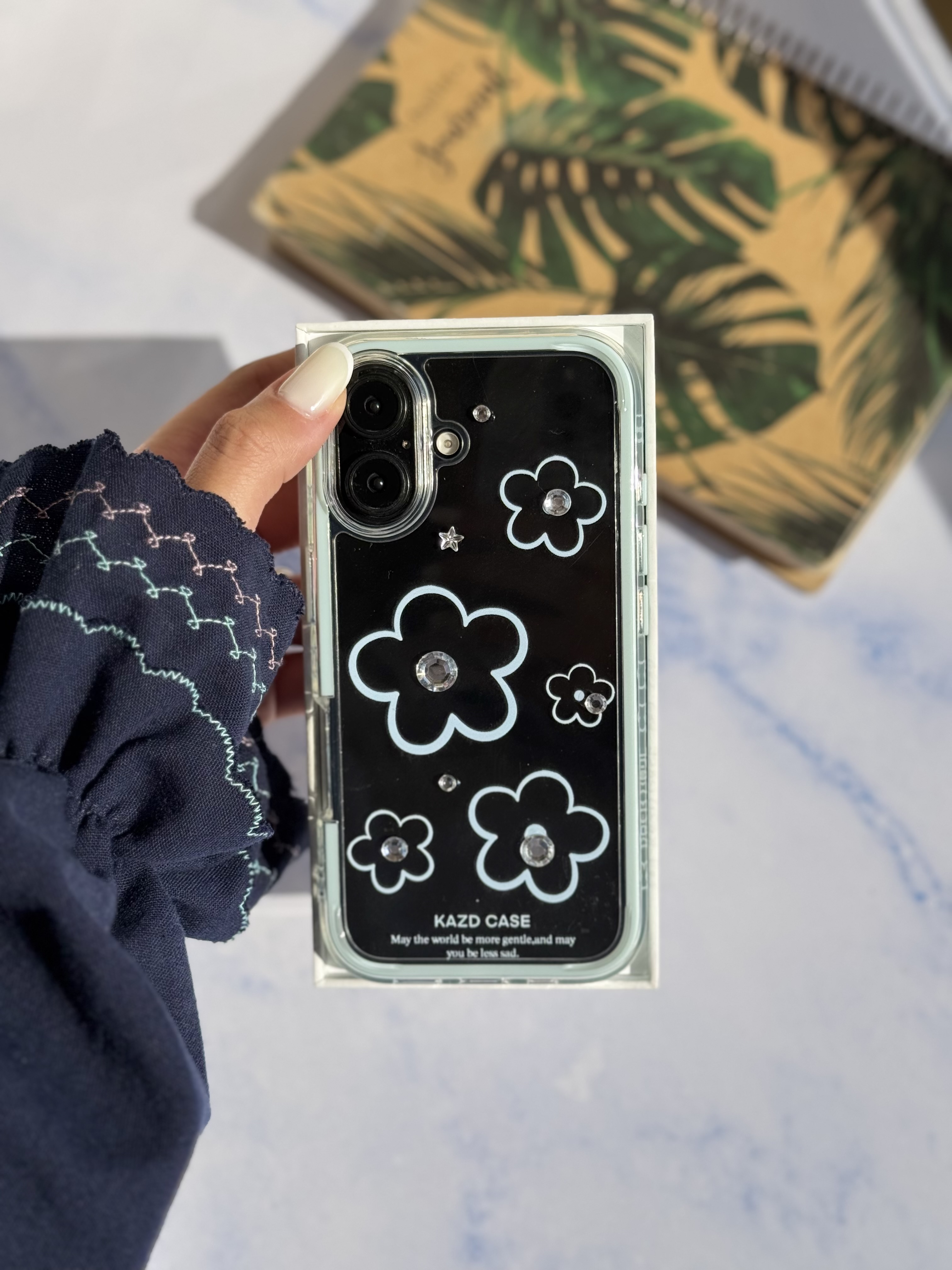 قاب گل آبی نگین دار مناسب برای آیفون | iPhone iphone16promax