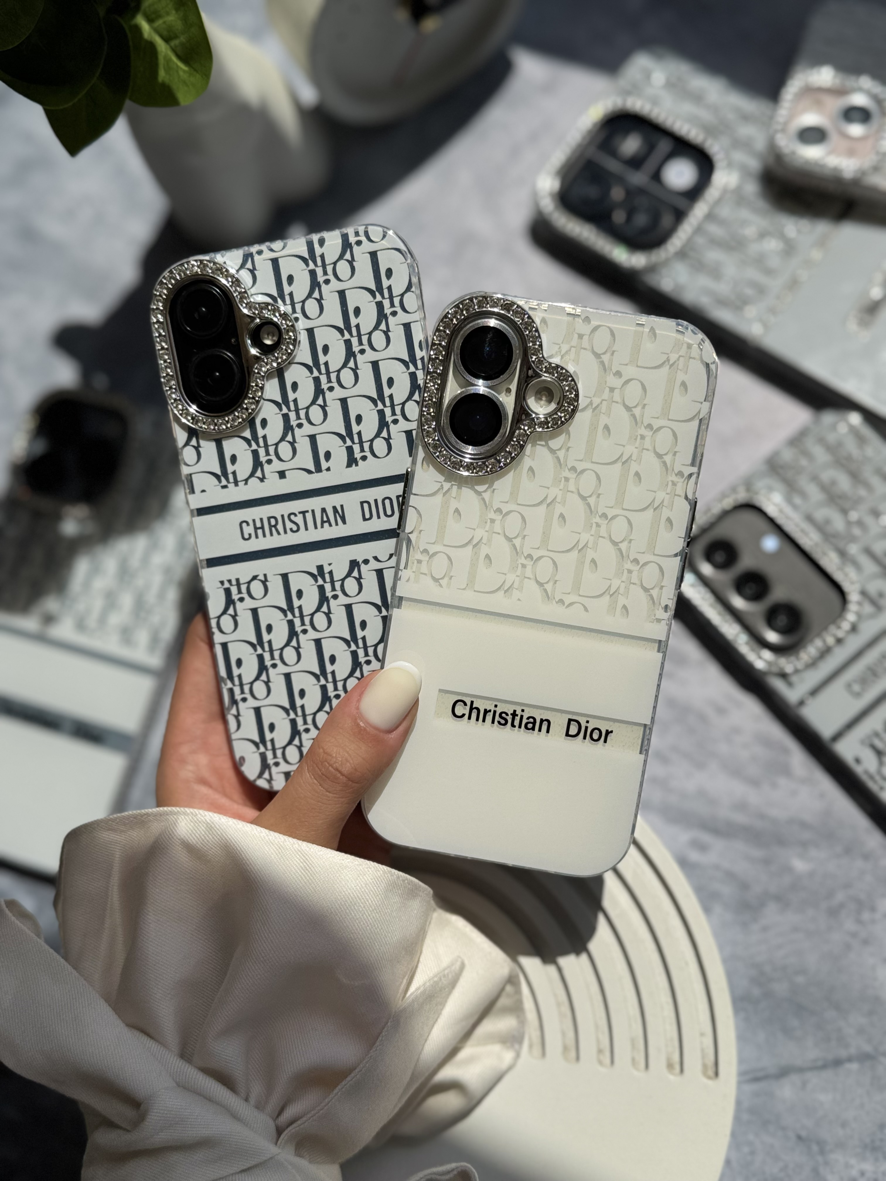 قاب White Christian Dior دور لنز نگین  مناسب برای آیفون | iPhone iphone 15pro