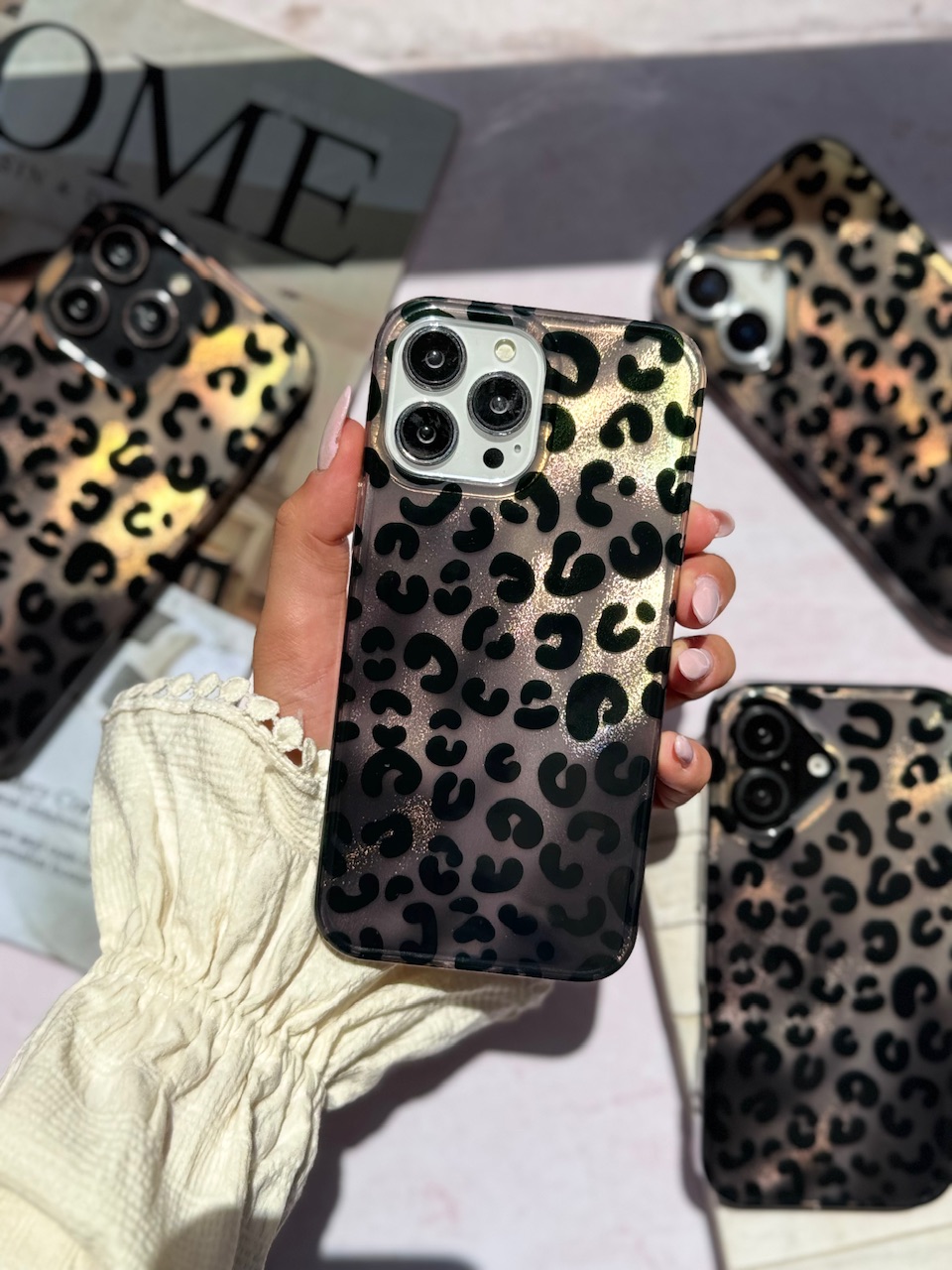 قاب Golden Leo ی مناسب برای آیفون | iPhone iphone 15pro