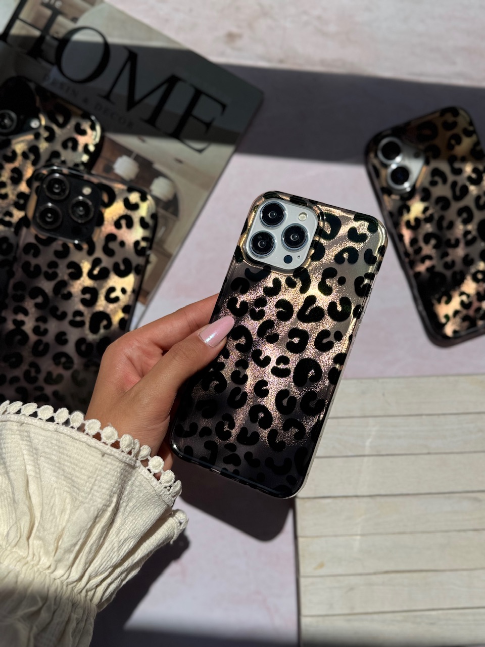 قاب Golden Leo ی مناسب برای آیفون | iPhone iphone 15pro