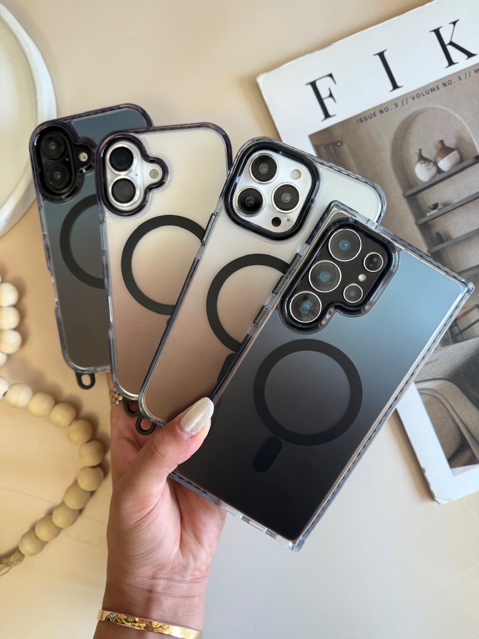2098---قاب Matte Land MagSafe مناسب برای آیفون | iphone 16-3