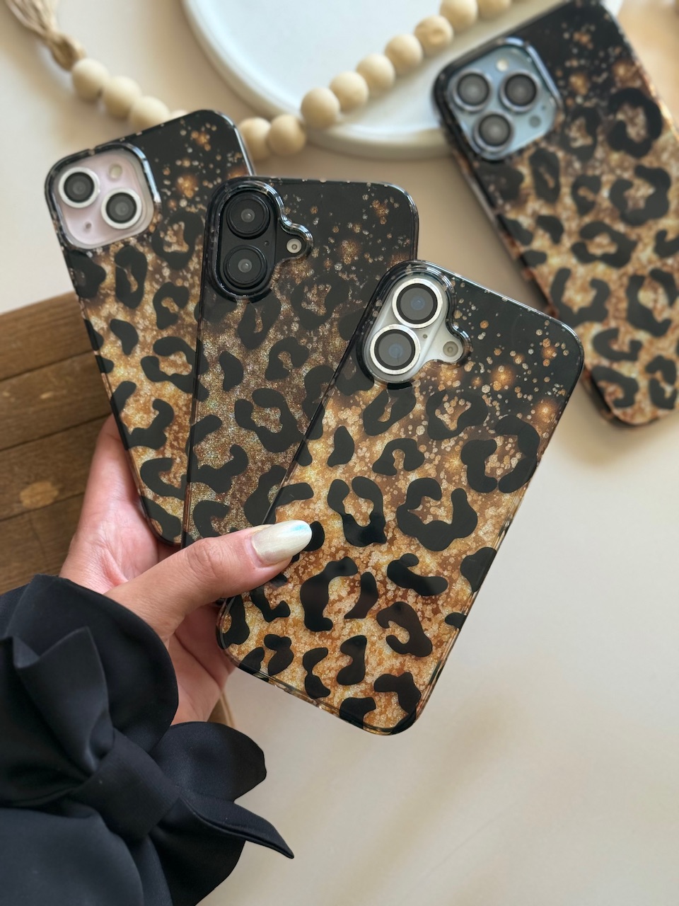 2105---قاب Shiny leopard مناسب برای آیفون | iphone 16-3