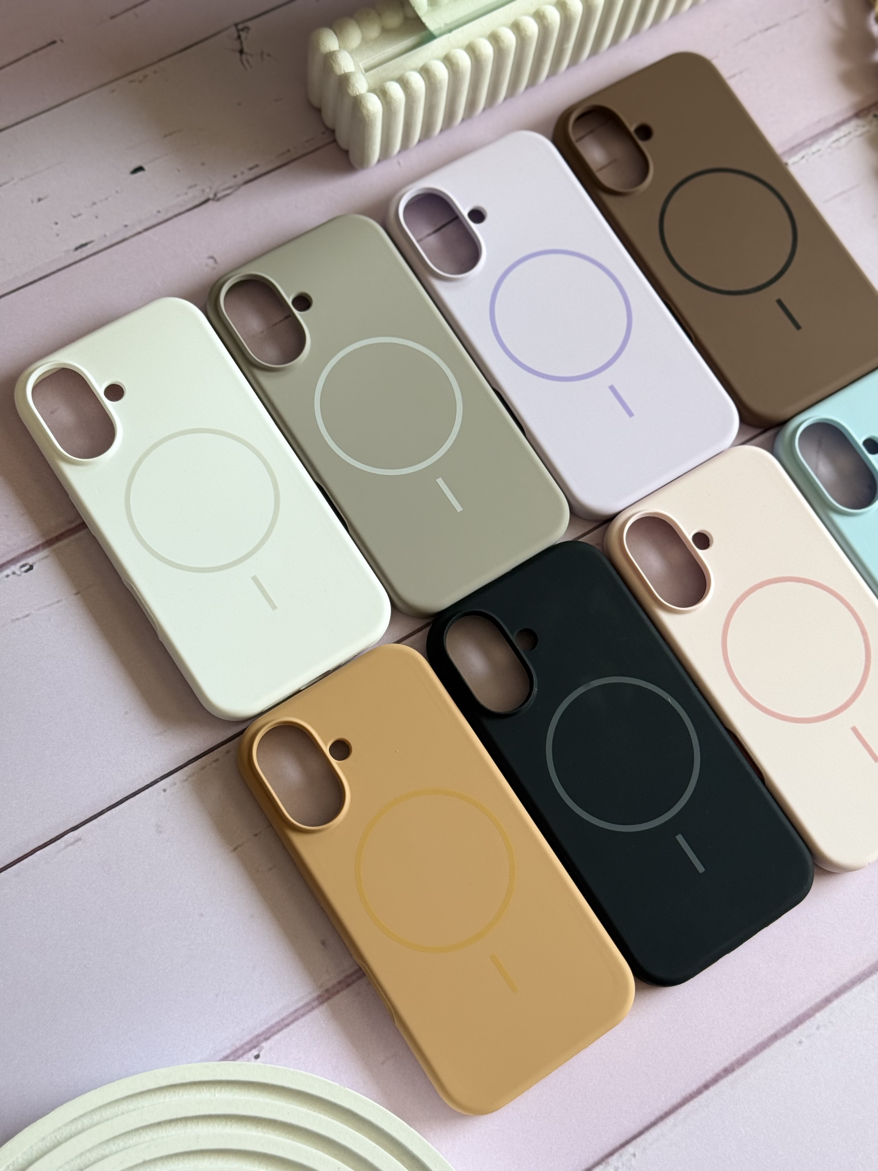 2109---قاب سیلیکونی مگ سیف دار آیفونی مناسب برای آیفون | iphone 16pro-3