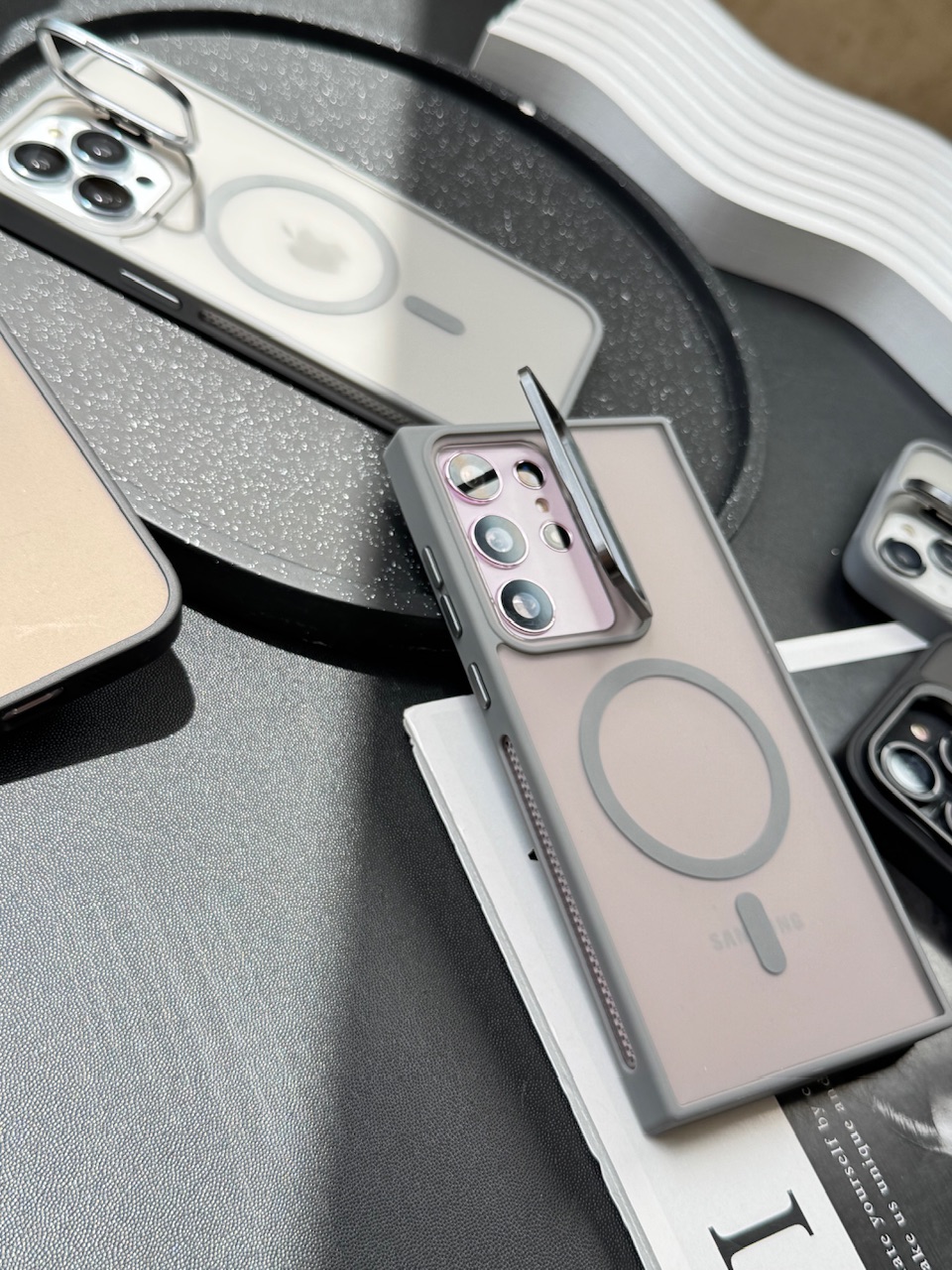1608---قاب Matte CasePro Lens with MagSafe استند شو با لنز رینگی مناسب برای آیفون | iphone 12-12