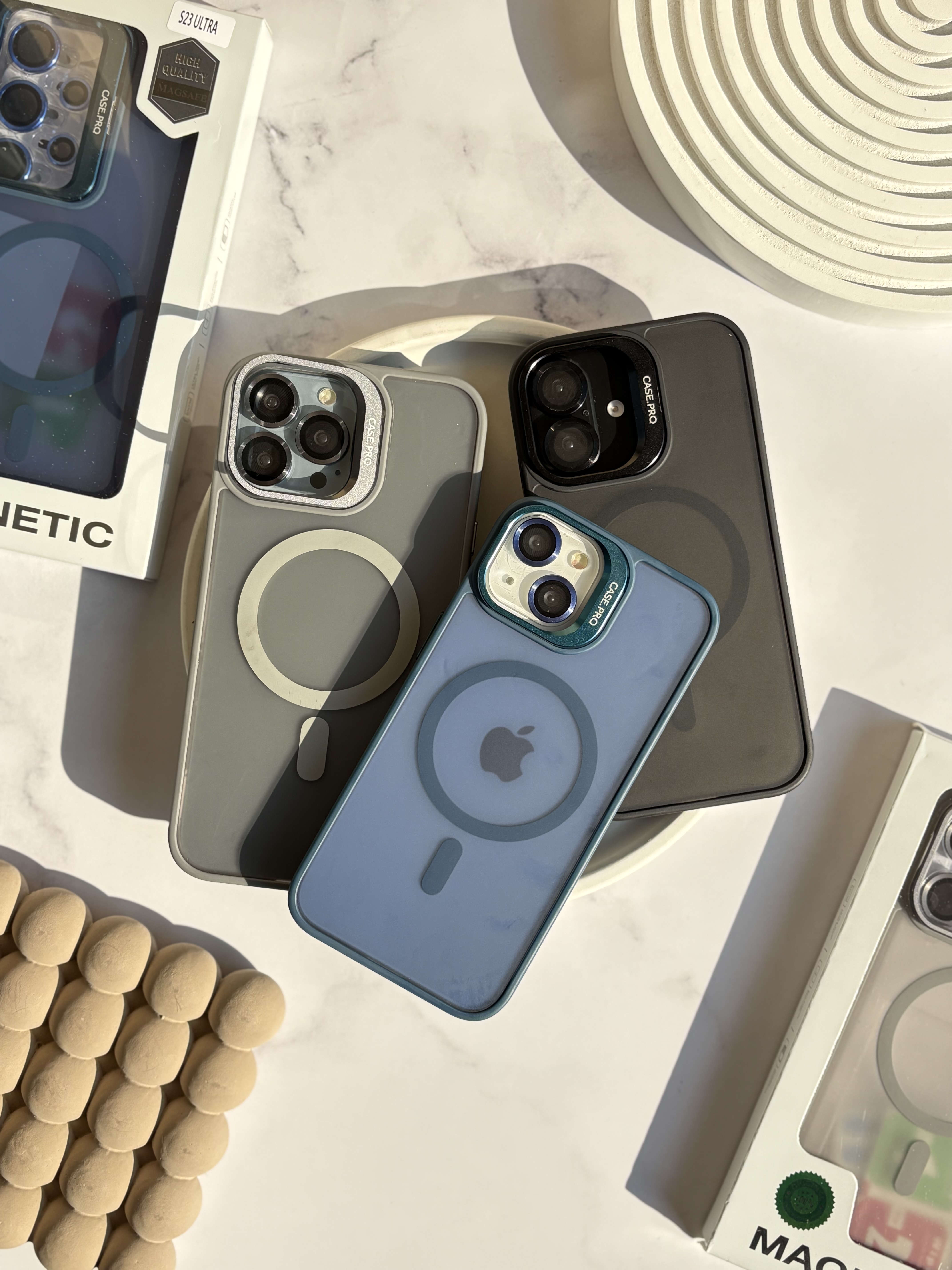 1608---قاب Matte CasePro Lens with MagSafe استند شو با لنز رینگی مناسب برای آیفون | iphone 12promax-13