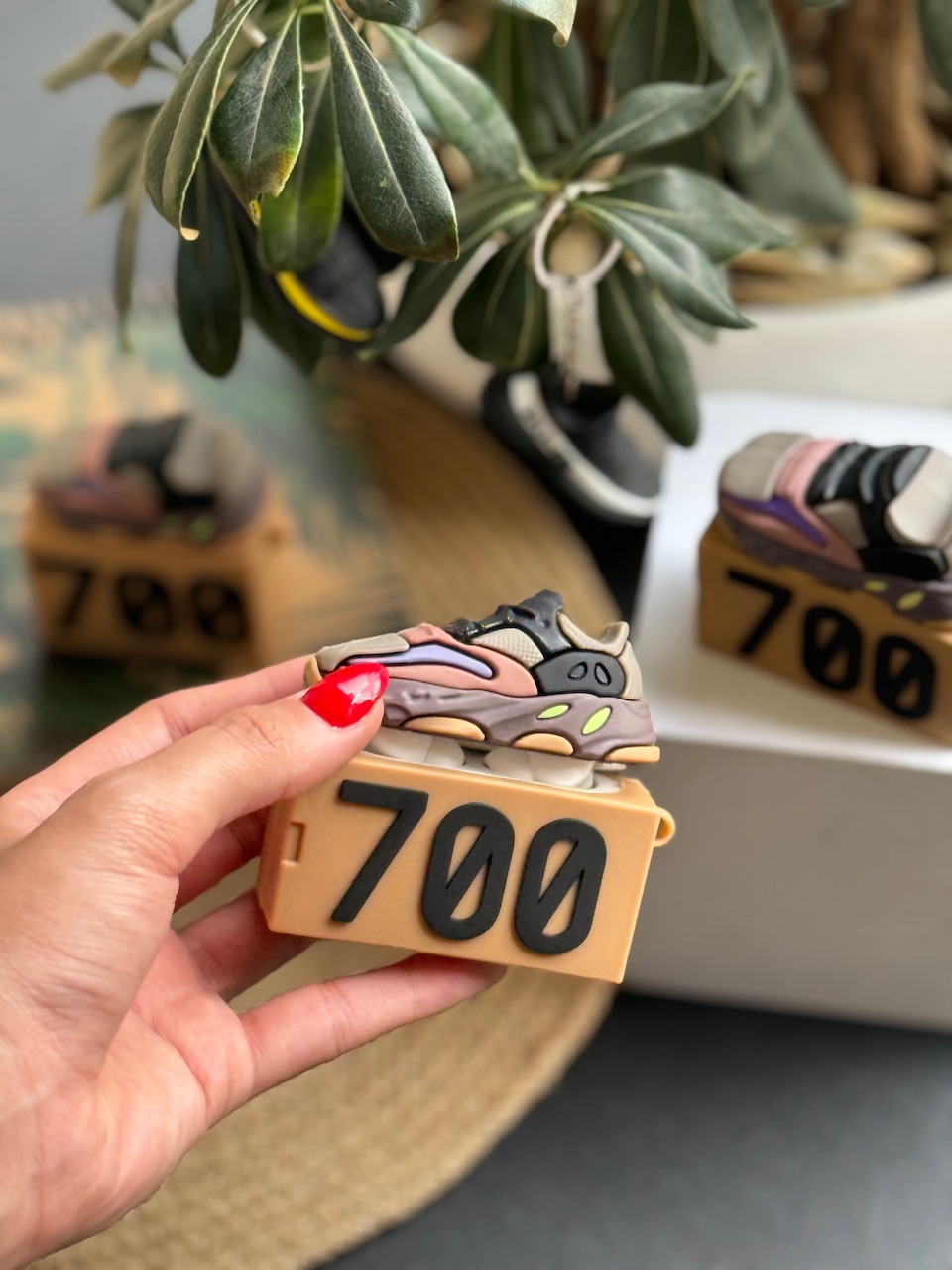 0076---کاور ایرپاد Adidas YEEZY 700-2