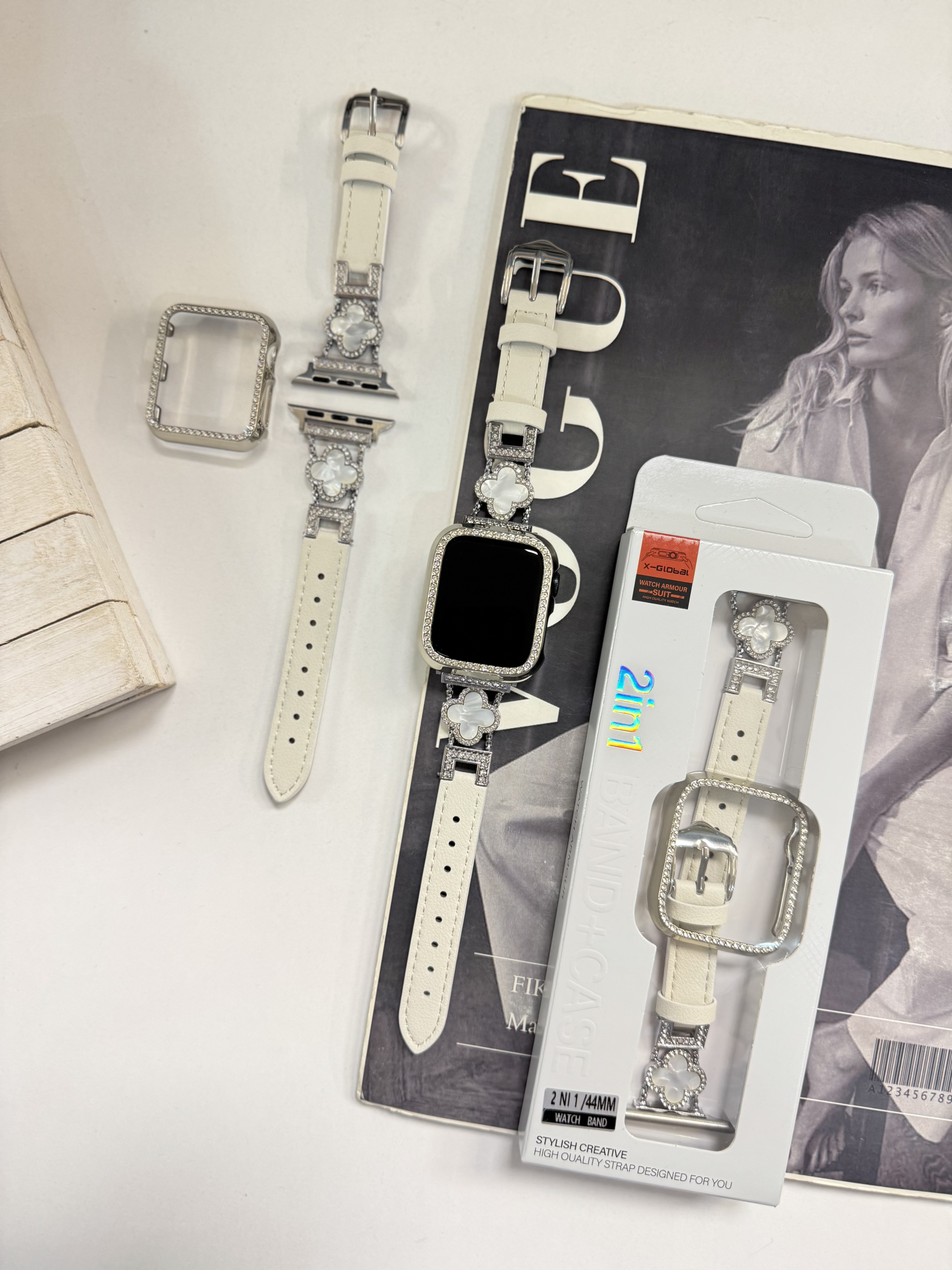 5067---بند اپل واچ چرمی طرح ون کلیف با گارد نگین دار-1