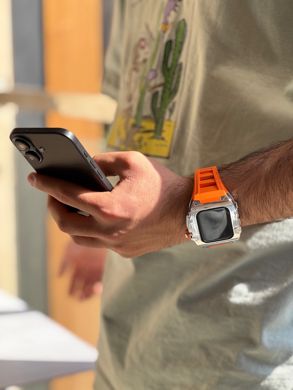 5037---بند و گارد اپل واچ Titan Orange-3