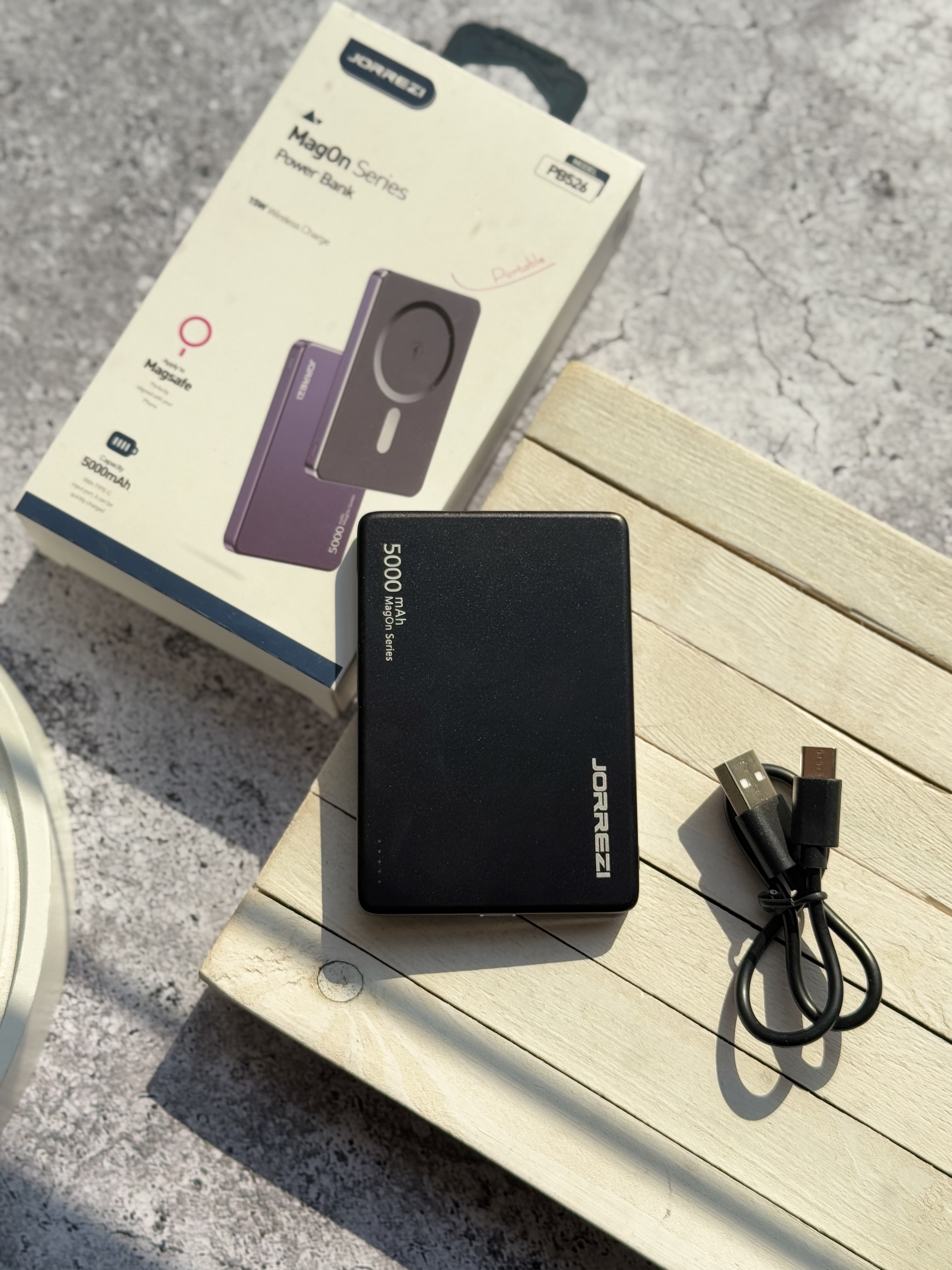 9017---پاور بانک 5 هزار MagOn Series برند JORREZI-2