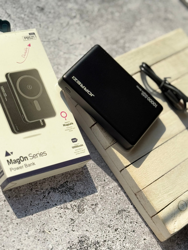 9016---پاور بانک 10 هزار MagOn Series برند JORREZI-4